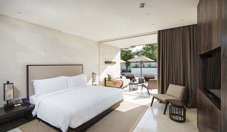 ONE KING BED DELUXE ROOM POOL VIEW